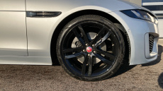 Jaguar XE 2.0 D200 R-Dynamic SE 4dr Auto Diesel Saloon